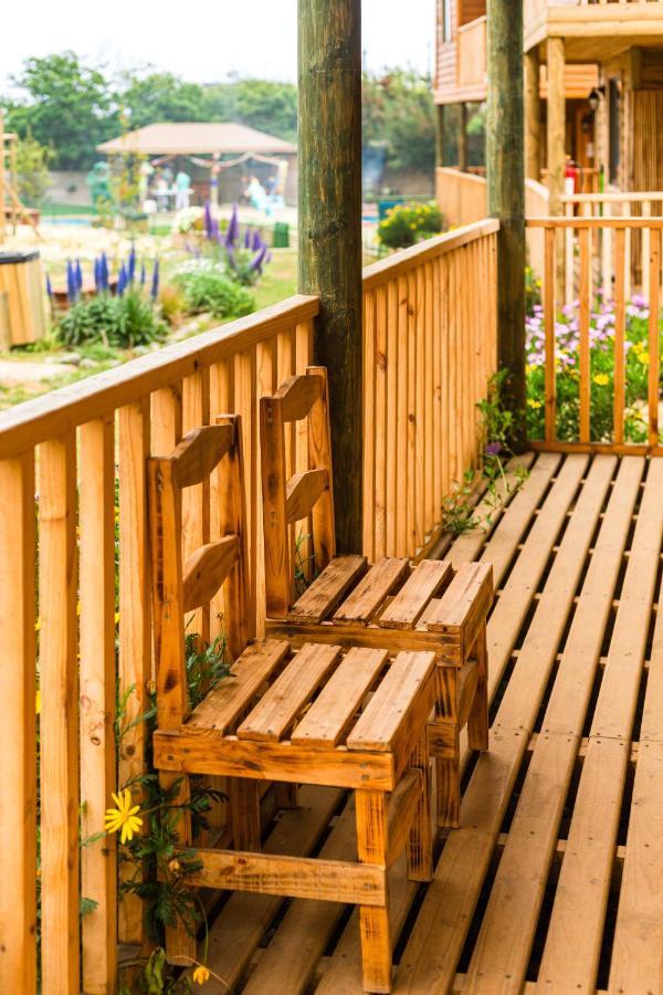 Cabaña en Tunquén, bosque, piscina y vista al mar Exterior foto